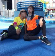 沈梦辰晒与宋小宝合照:今儿个就独宠咖妃一人 沈梦辰晒与宋小宝合照:今儿个就独宠咖妃一人